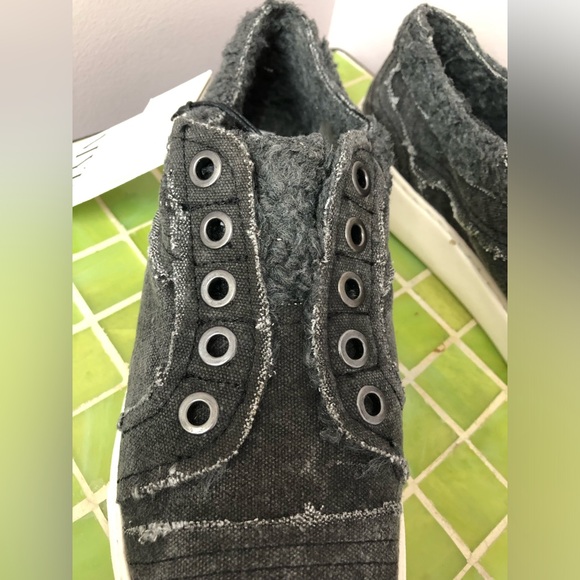 NWT Myra bag sneakers size 8 - Picture 7 of 11